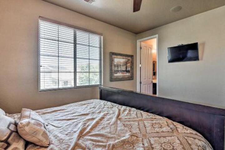 Southwestern Escape W / Private Pool + Fire Pit - thumb 4