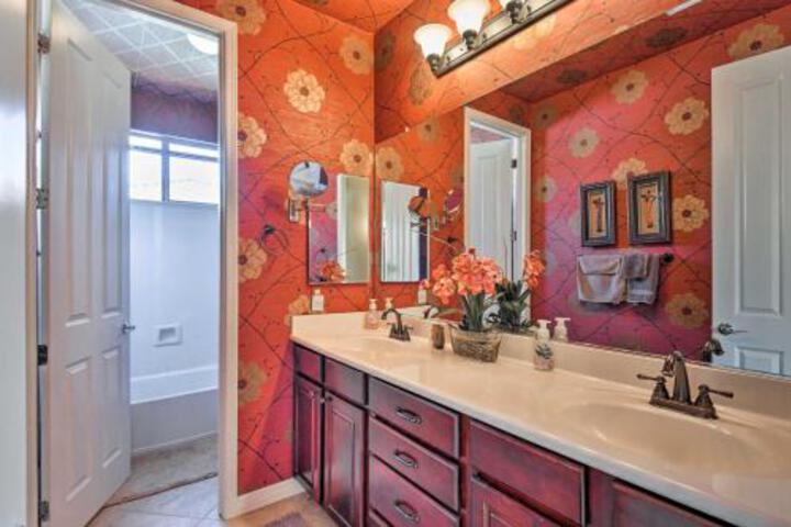 Southwestern Escape W / Private Pool + Fire Pit - thumb 2