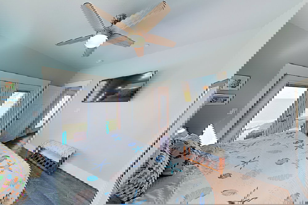 New Listing! Waterfront Copano Bay W/ Pool 2 Bedroom Condo - thumb 6