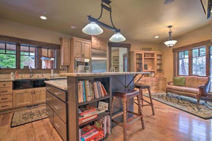 Luxury Retreat With Hot Tub In Suncadia Resort! - thumb 3