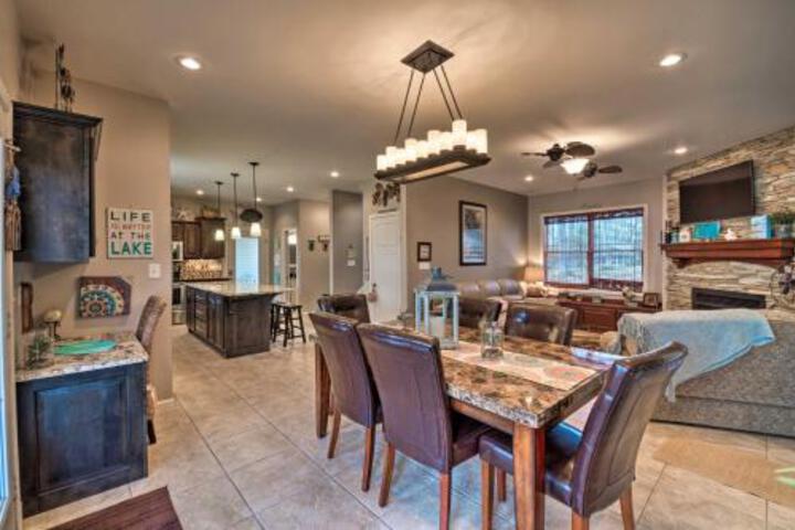 Lovely Home With View & Private Dock On Kentucky Lake - thumb 0