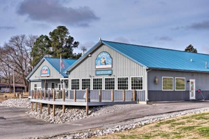 Lovely Home With View & Private Dock On Kentucky Lake - thumb 4