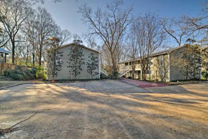 Oxford Condo 1 Block From Ole Miss & The Square! - thumb 4