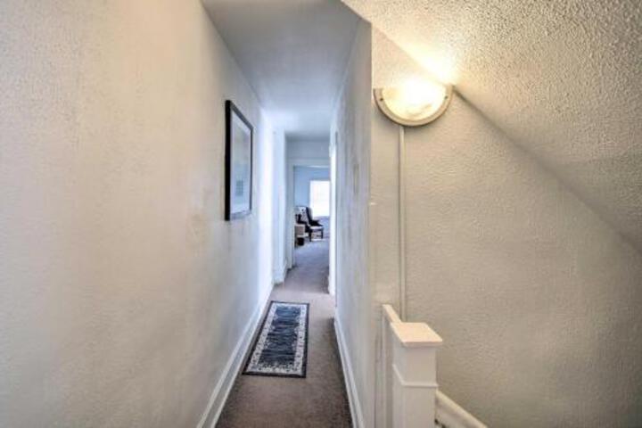 Downtown Indy Hub For Groups Walk To Fun! - thumb 4