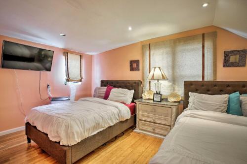 Updated Queens Apartment W / Spacious Patio! - thumb 4