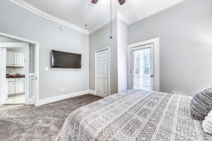 Savannah Hub - thumb 1