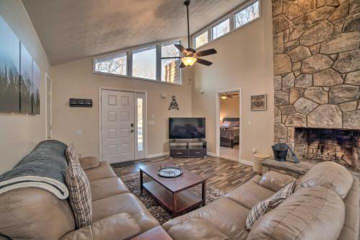 Modern Massanutten Resort Cabin Private Deck - thumb 4