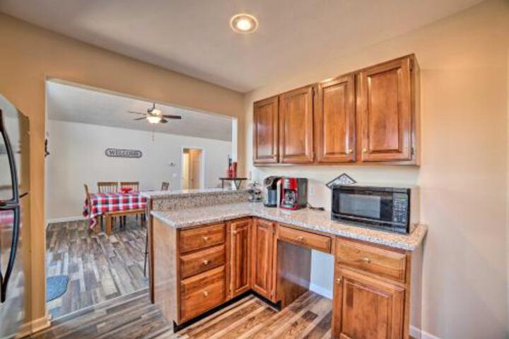 Modern Massanutten Resort Cabin Private Deck - thumb 0