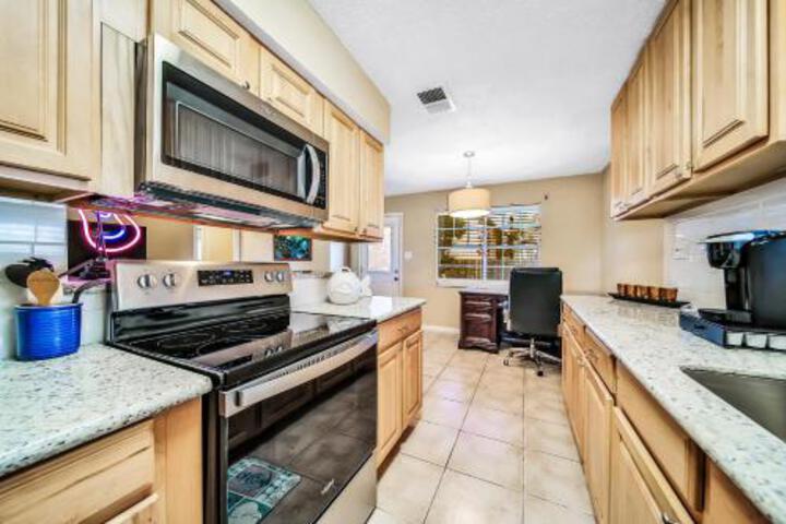 The Presidential Retreat - thumb 0