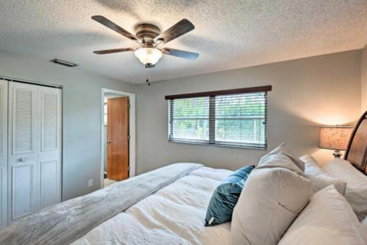 Cozy Home With Lanai 4Mi To Naples Beach & Pier - thumb 4