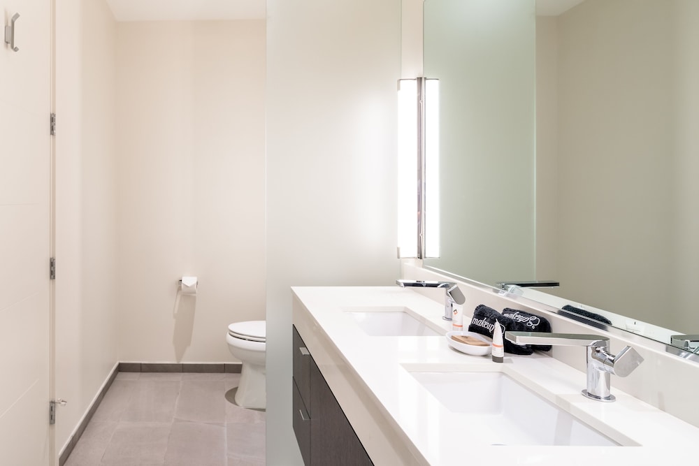 New Listing! Ski-in/ski-out Dream Near Sundance 2 Bedroom Condo - thumb 4