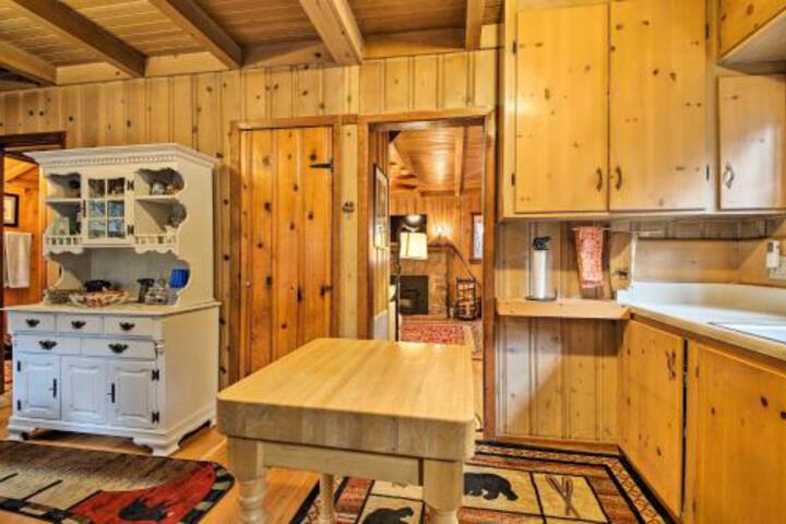 Vintage Snow White Cottage 2Mi To Village - thumb 0