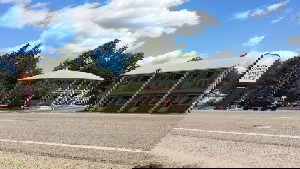 River Country Motor Lodge - thumb 3