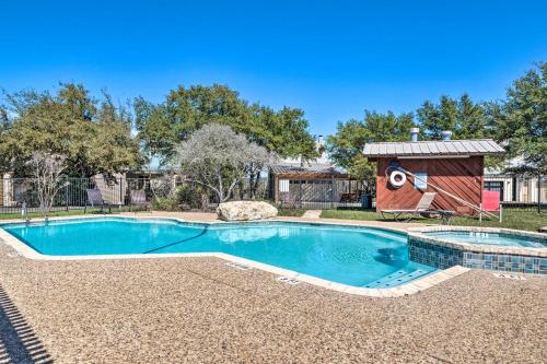 Wine Country Cabin W / River View & Shared Pool - thumb 3