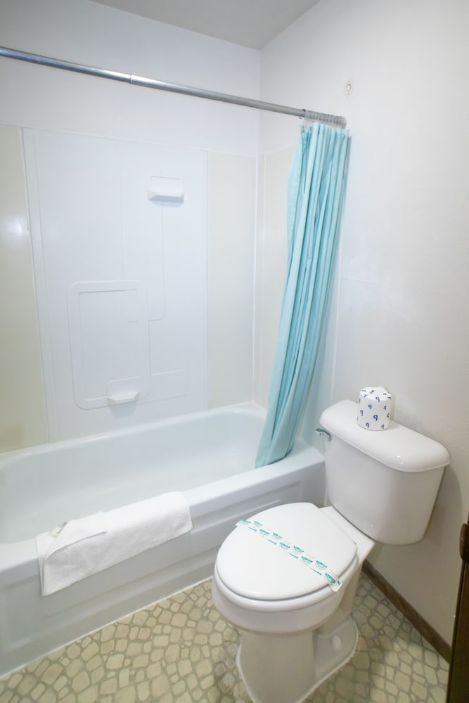 Shady Rest Motel - thumb 0