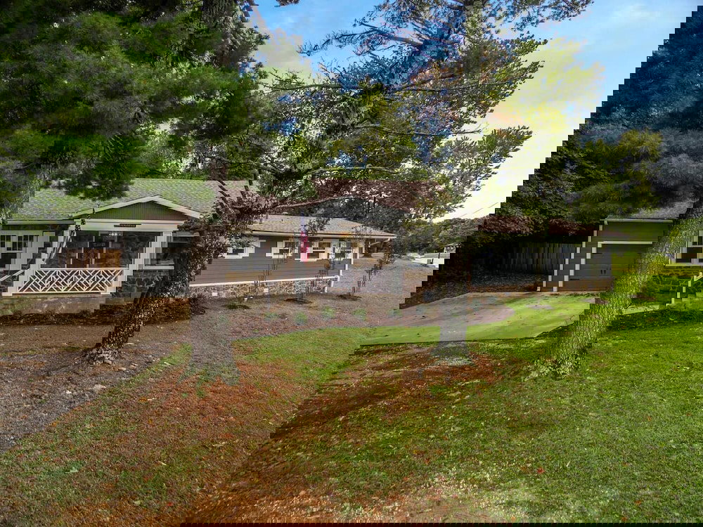 The Mission Rock House - Historic DT Fayetteville Home - HOT Tub! - thumb 0