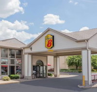 Super 8 by Wyndham Appleton - Accommodation Alabama