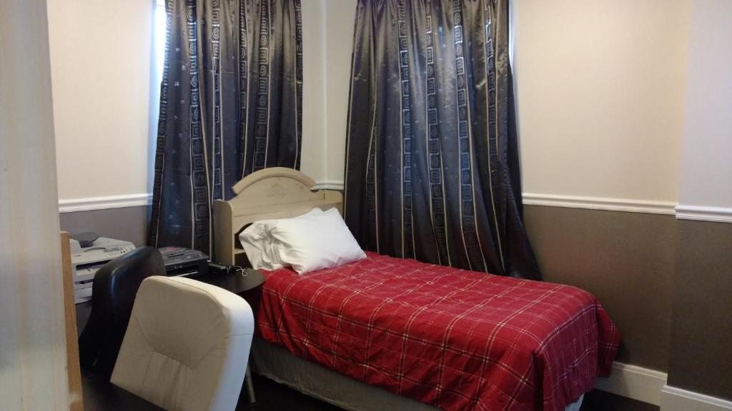 Homestay In Westwood 97909 - thumb 3