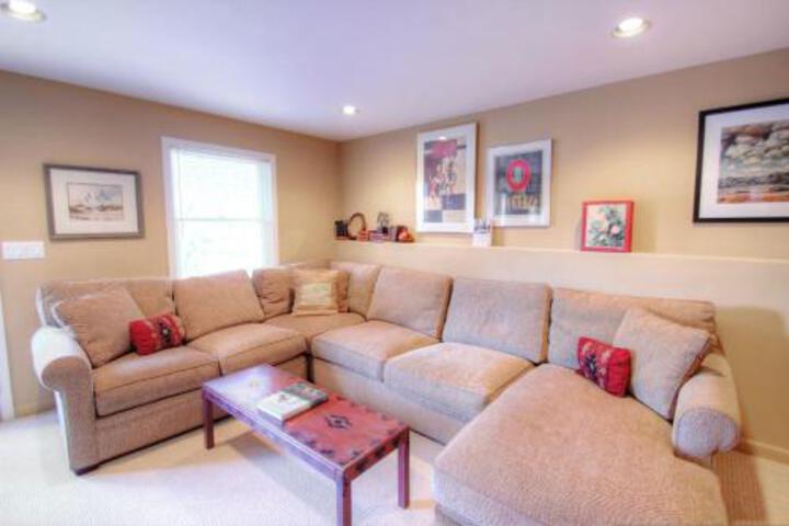 1717 Geneva Drive W Townhouse - thumb 7
