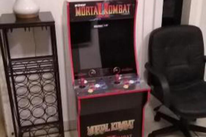 2 BEDROOM BUNGALOW+FREE PARKING In DOWNTOWN HOLLYWOOD - thumb 5