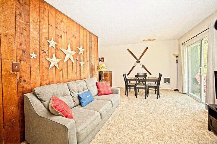 Experience A Classic New England Setting At This Waterville Estates Condo Located In The Heart Of The White Mountains - Bv5e - thumb 4