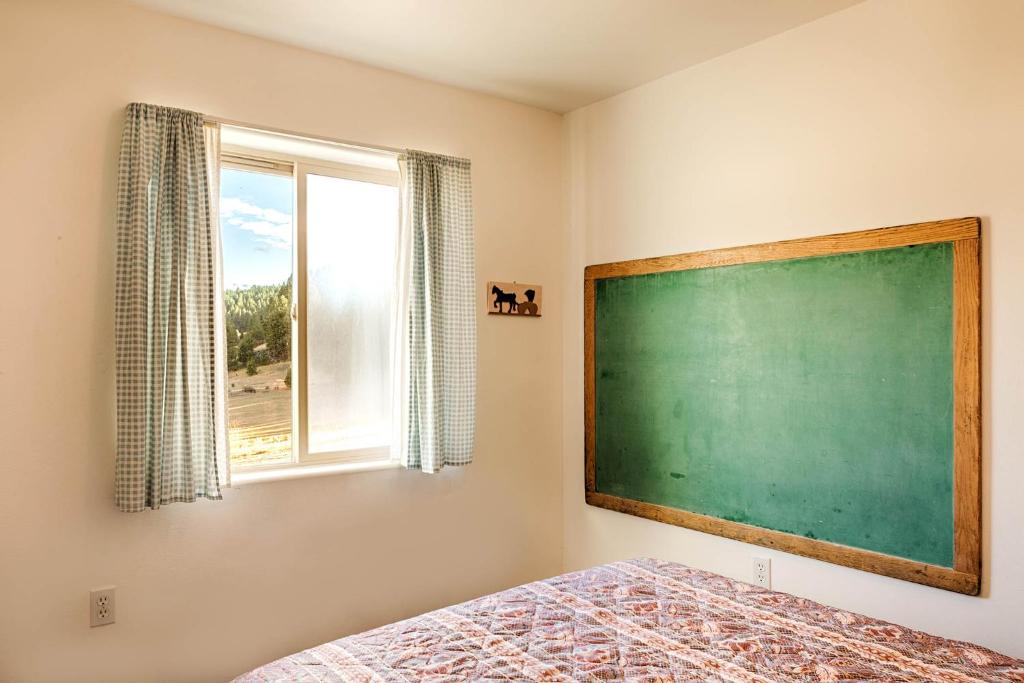 Cosmos Cabin - thumb 2