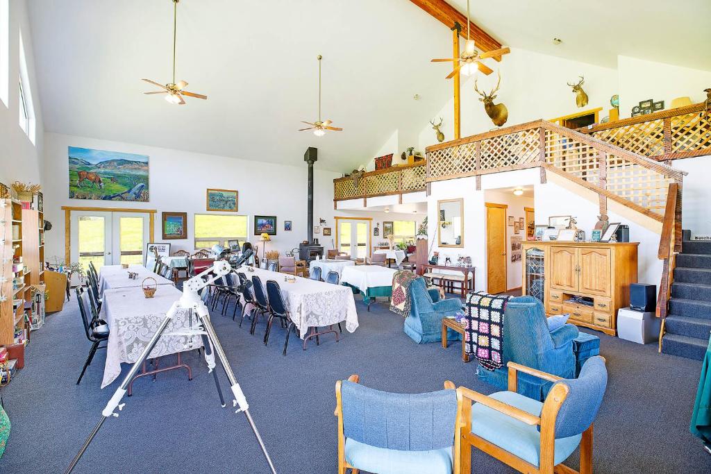 Cosmos Cabin - thumb 3