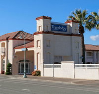 Travelodge by Wyndham Redding CA - Accommodation Alabama