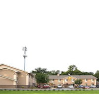 Super 8 by Wyndham Hampton - Accommodation Alabama