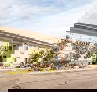 Quality Inn  Suites Next to the Casino - Accommodation Alabama