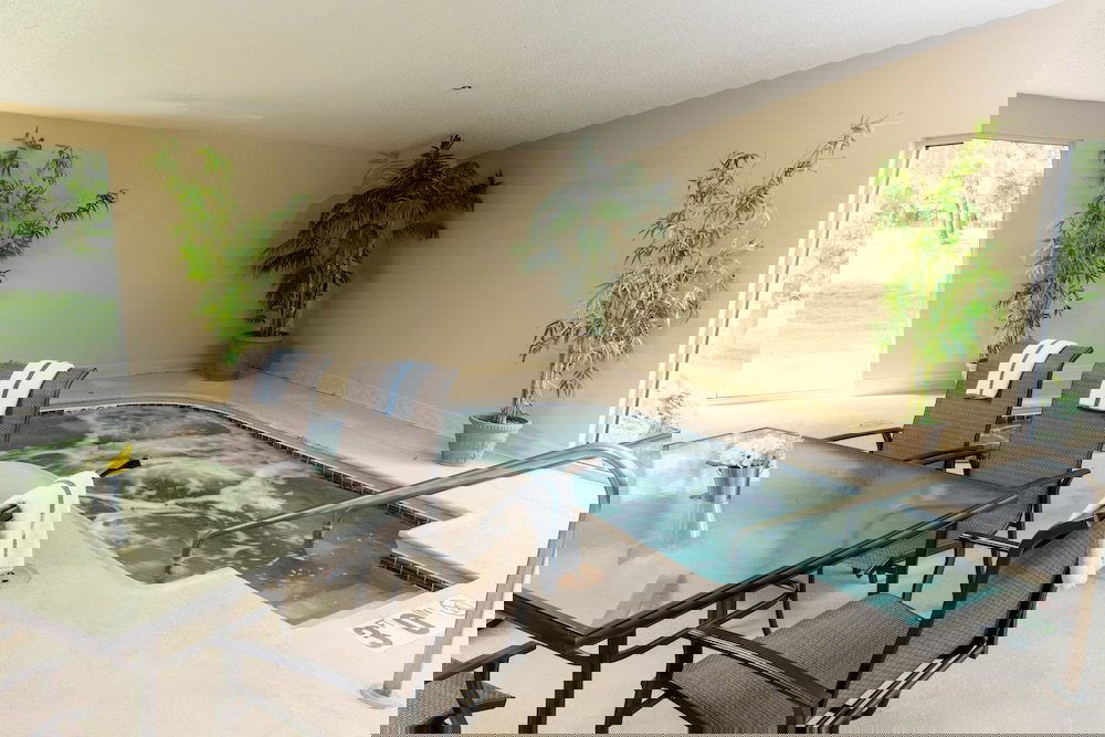 Ramada By Wyndham Galena Hotel And Day Spa - thumb 4