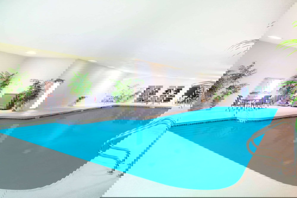 Ramada By Wyndham Galena Hotel And Day Spa - thumb 6