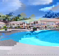 Ramada by Wyndham Tuscaloosa - Accommodation Alabama