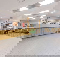 Super 8 by Wyndham Alma - Accommodation Alabama