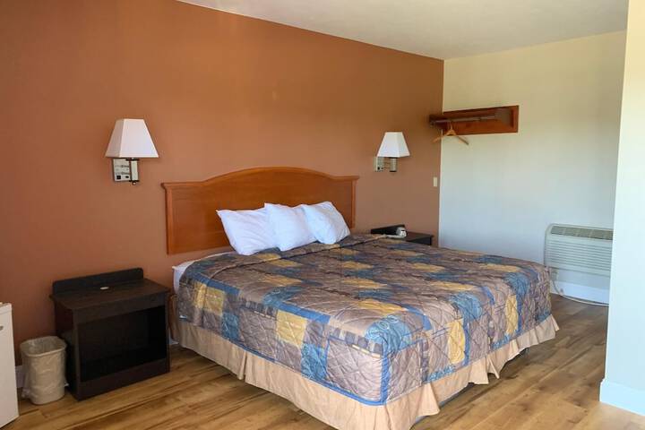 Orbits Inn - thumb 4