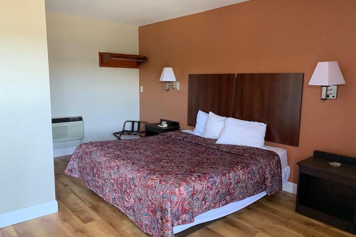 Orbits Inn - thumb 6