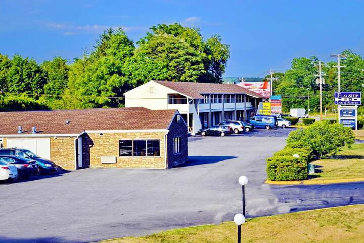 Flagship Inn And Suites - thumb 2