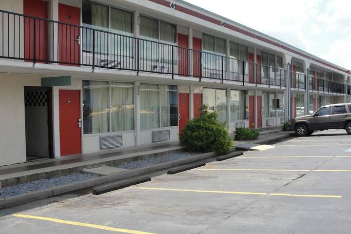 Budget Inn Alcoa - thumb 2
