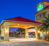 La Quinta Inn  Suites by Wyndham Iowa - Accommodation Alabama