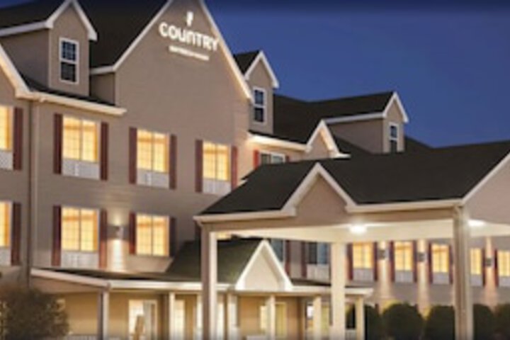 Country Inn & Suites By Radisson, Bismarck, ND - thumb 0