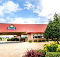 Days Inn by Wyndham Batesville - Accommodation Alabama