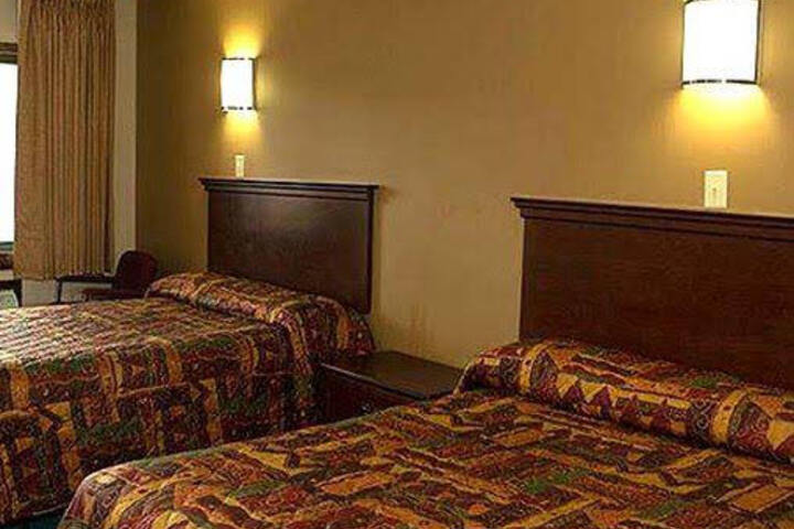 Clover Motel Maple Shade - thumb 0