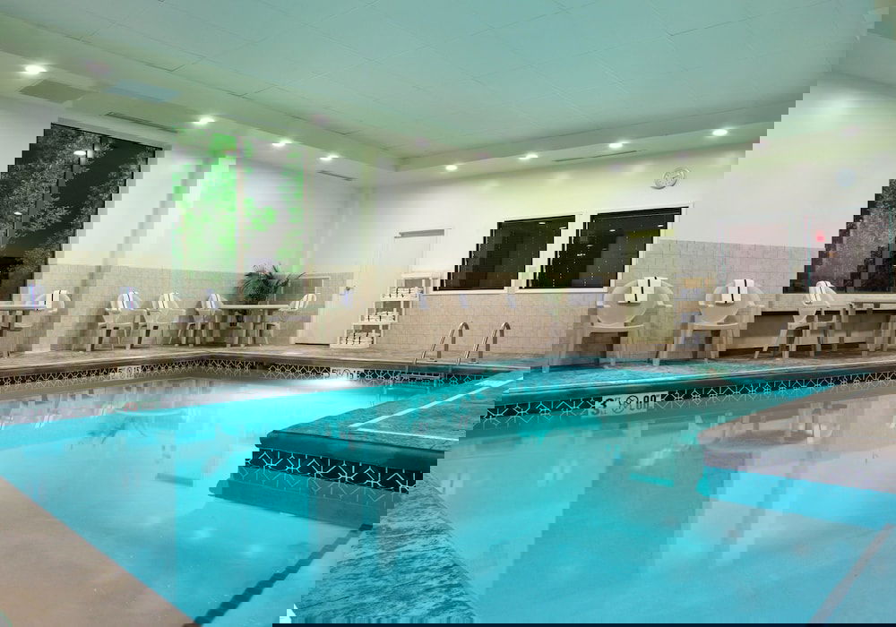 Holiday Inn Express & Suites Akron Regional Airport Area, An IHG Hotel - thumb 1