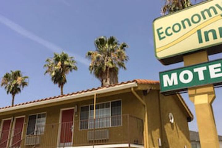 Economy Inn Motel Sylmar - thumb 0