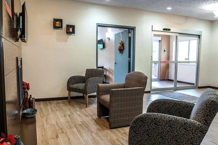 Comfort Inn Richmond I-70 - thumb 4