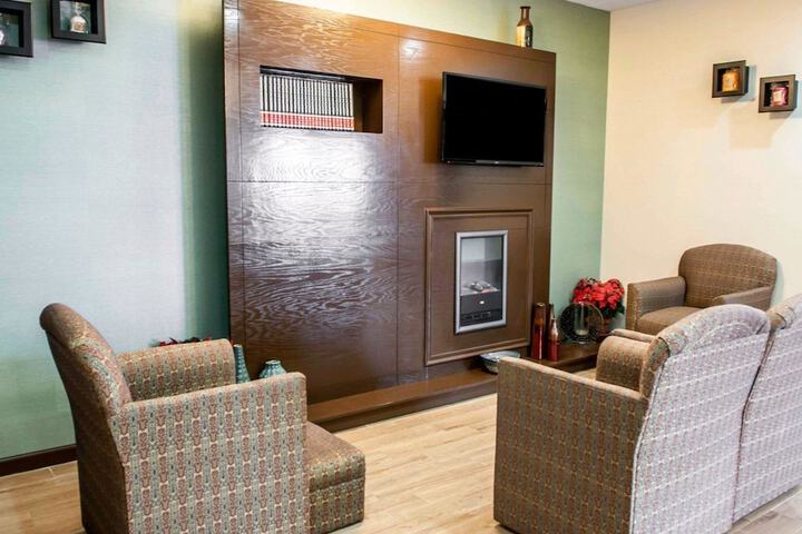 Comfort Inn Richmond I-70 - thumb 6