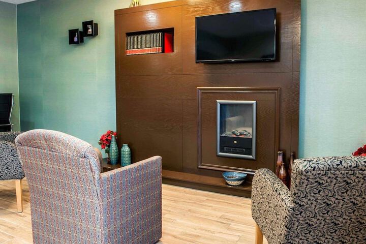 Comfort Inn Richmond I-70 - thumb 5