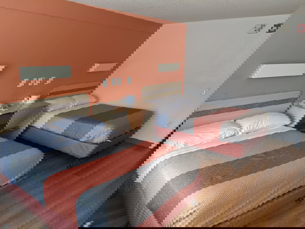 Rodeway Inn - thumb 2