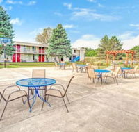 Travelodge by Wyndham Adrian - Accommodation Alabama