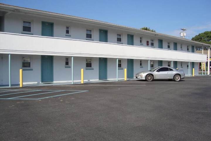 Budget Inn Motel Suites - thumb 1